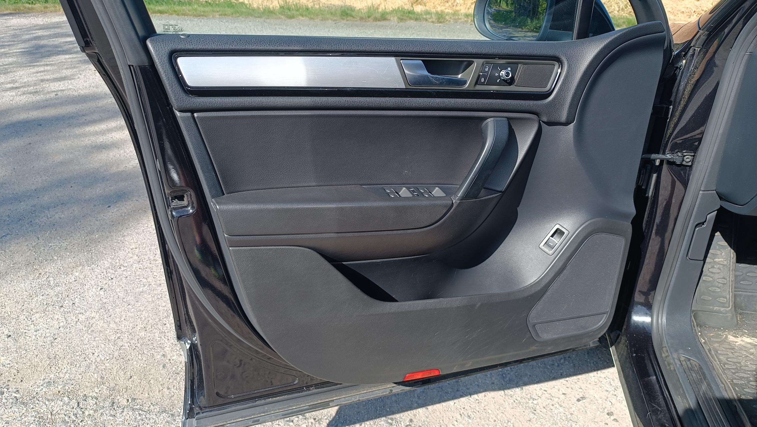 Volkswagen Touareg 3,0TDi 176kW Nové v ČR