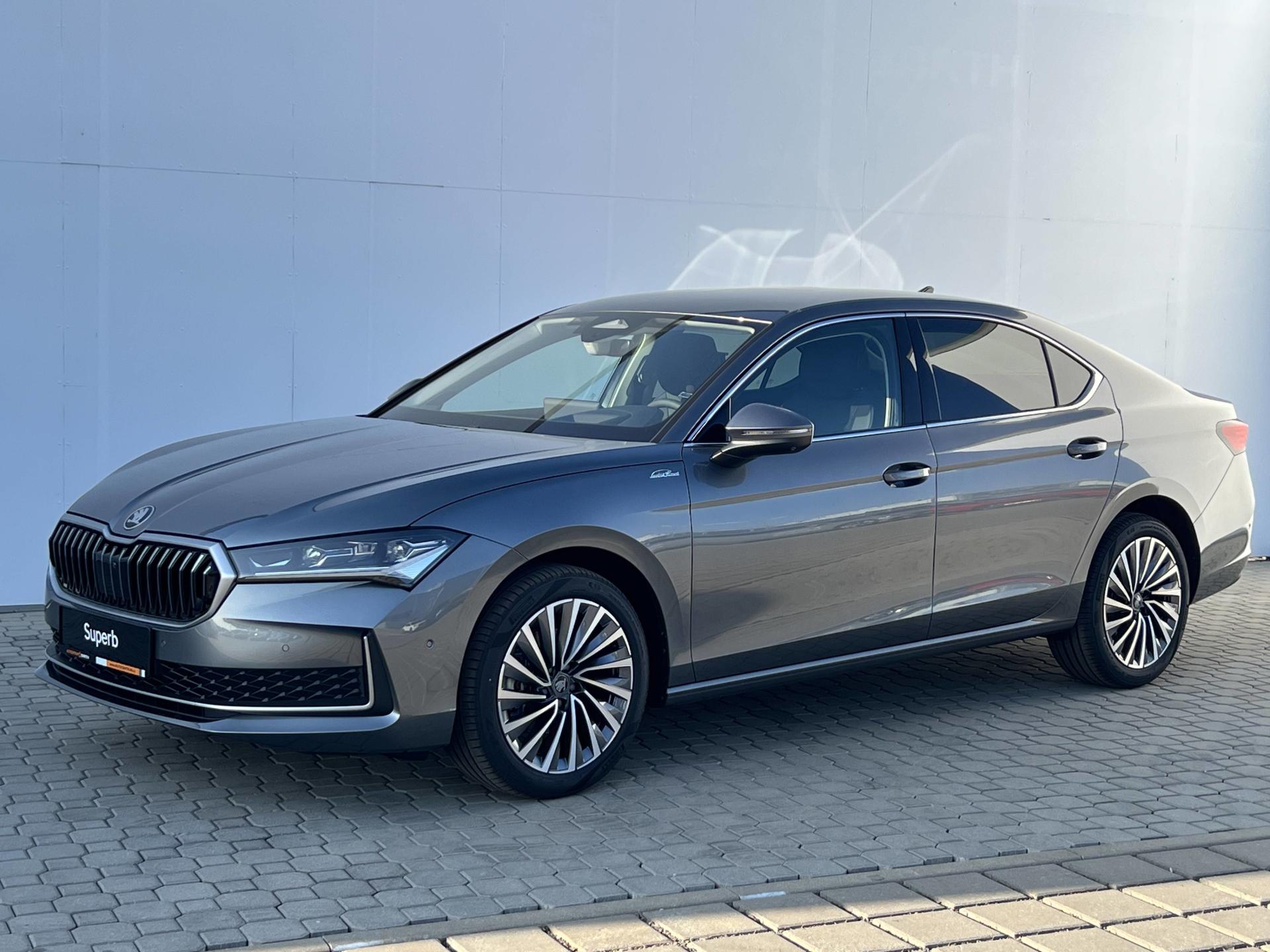 Škoda Superb (2025) L&K 7DSG 2,0TDI - detail fotky 1