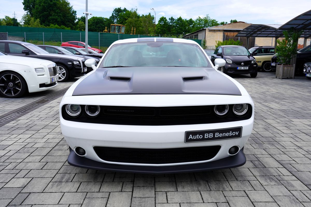 Dodge Challenger 3.6 V6 SXT Plus/kůže/automat