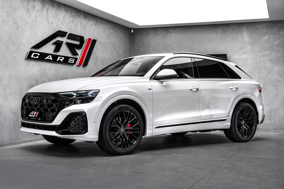 Audi Q8 50 TDI S-line Laser B&O tažné