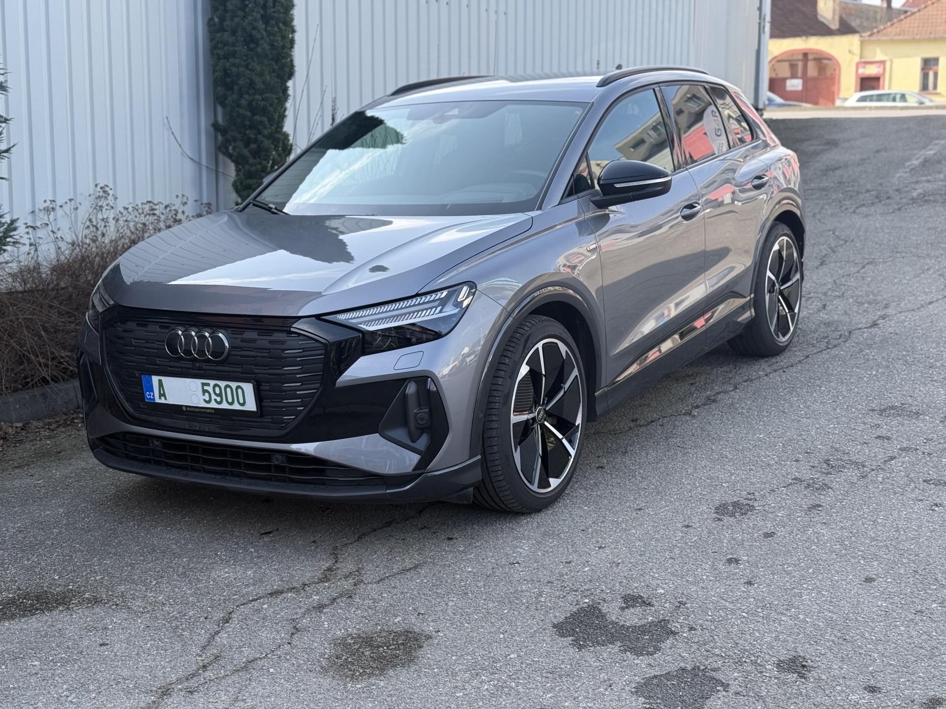 Audi Q4 e-tron  50 quattro S-LINE 21" SONOS