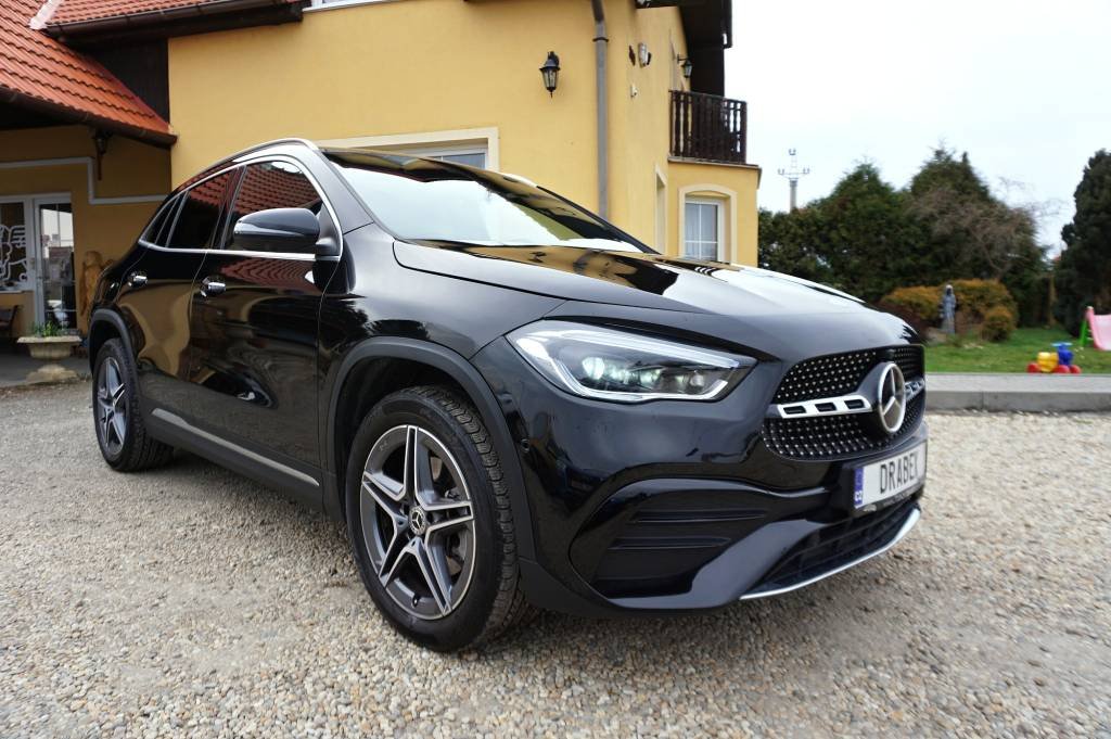 Mercedes-Benz GLA 4 MATIC 250 165 kW
