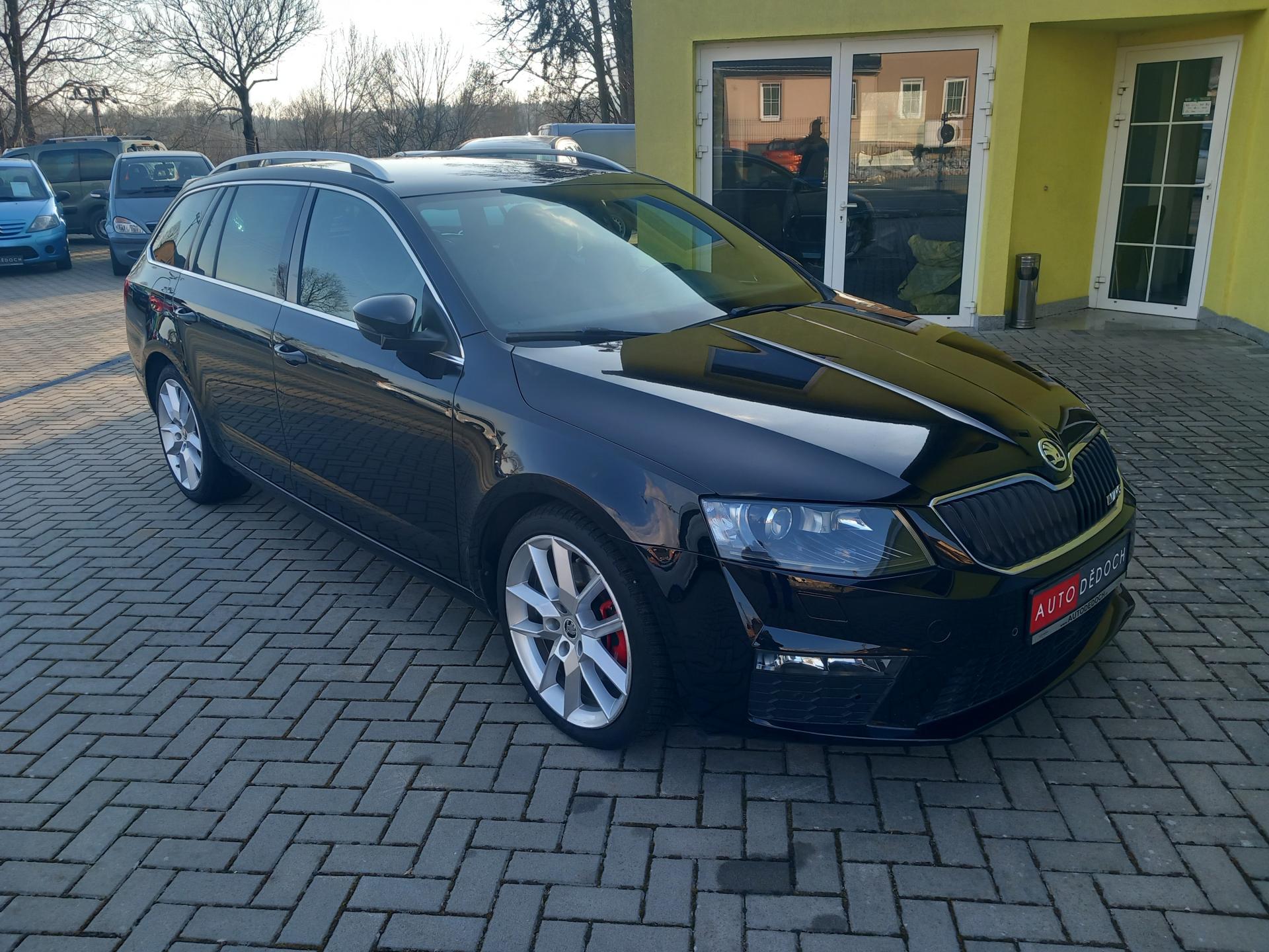 Škoda Octavia 2,0TDi 135kw RS 4x4  DSG NAVI 