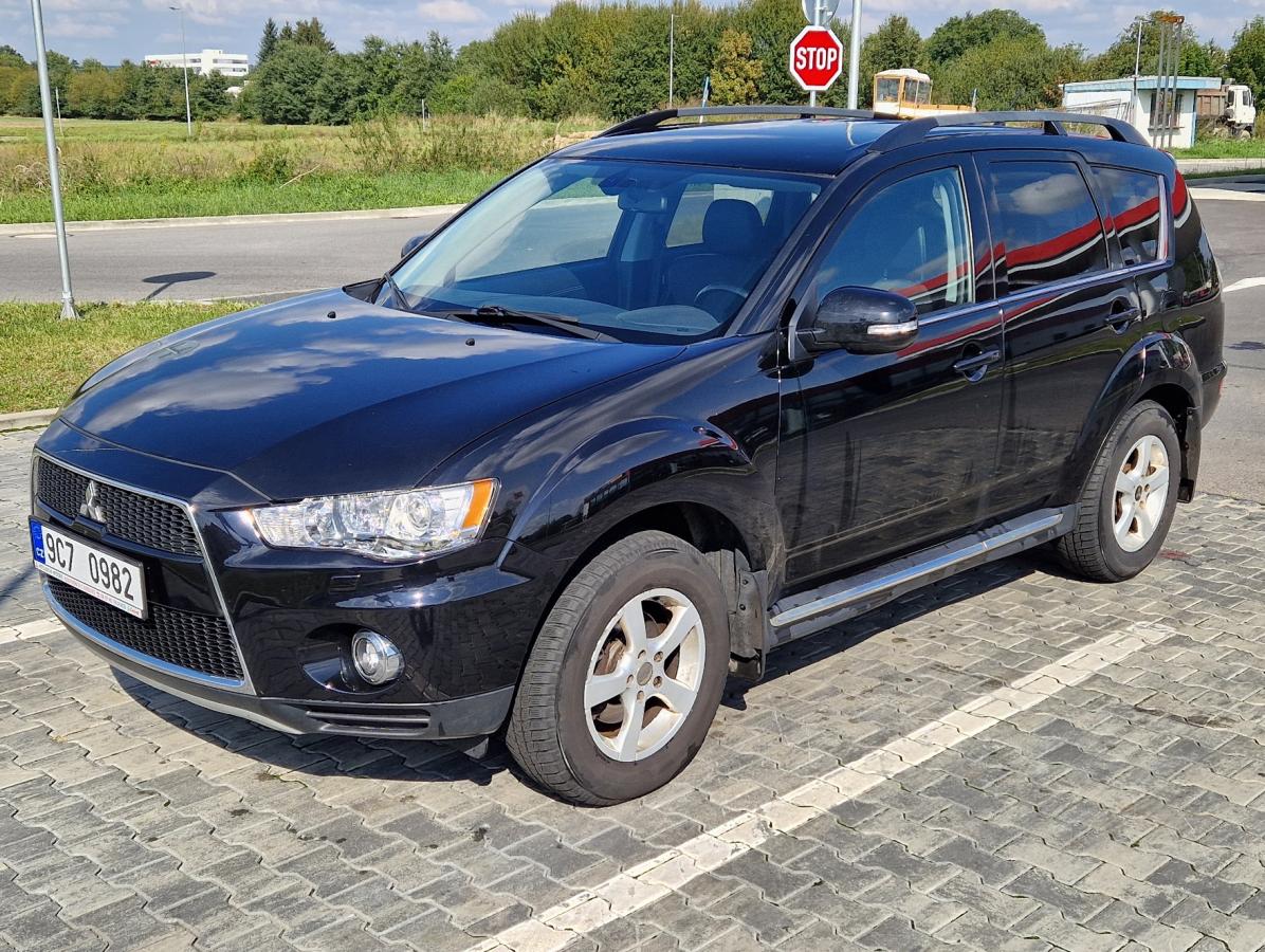 Mitsubishi Outlander 2.2 INTENSE PLUS - detail fotky 1