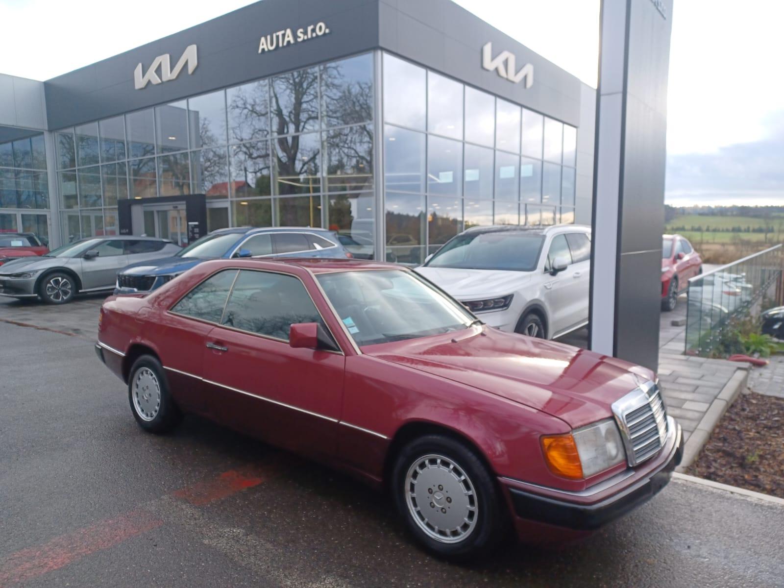 Mercedes-Benz 124 Coupé 