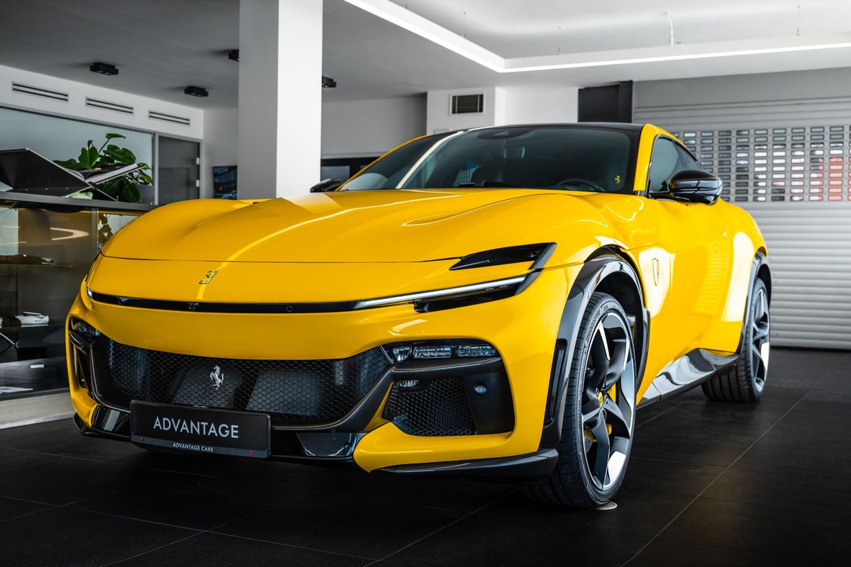Ferrari Purosangue SoftClose/Pano/Karbon
