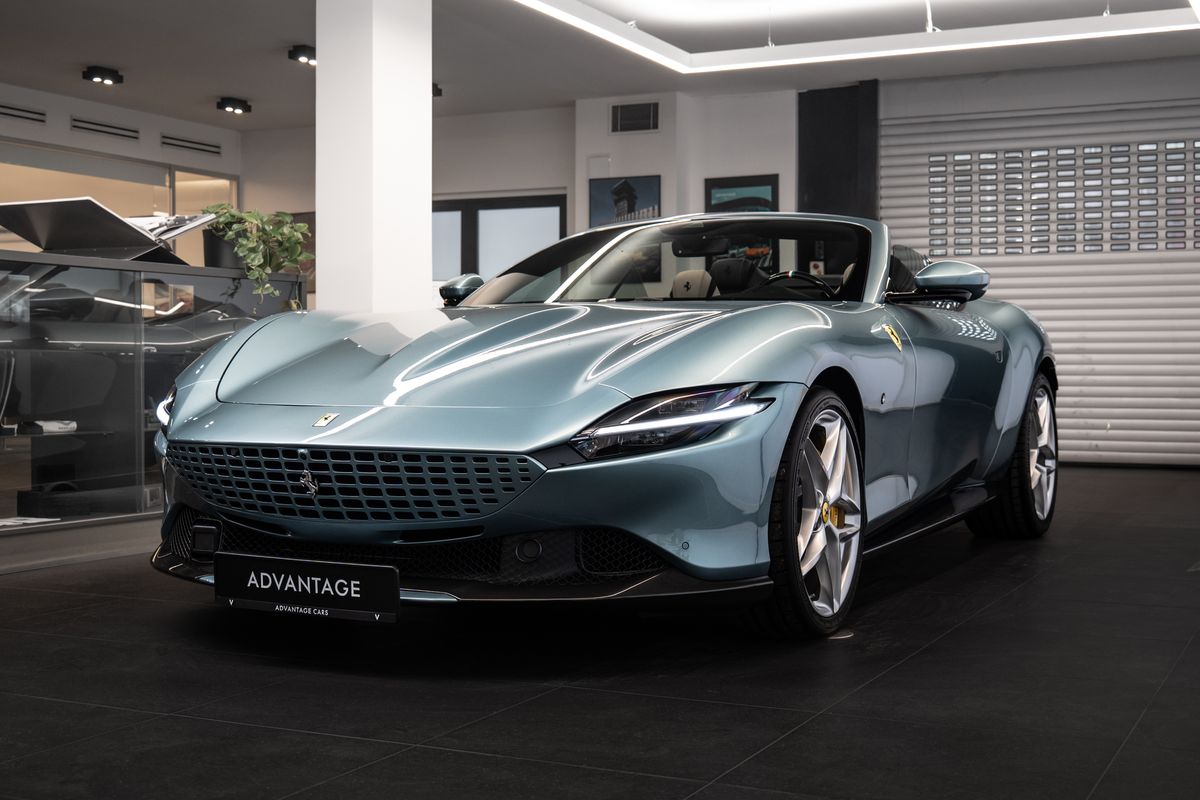 Ferrari Roma Spider Carbon/JBL/360/LED