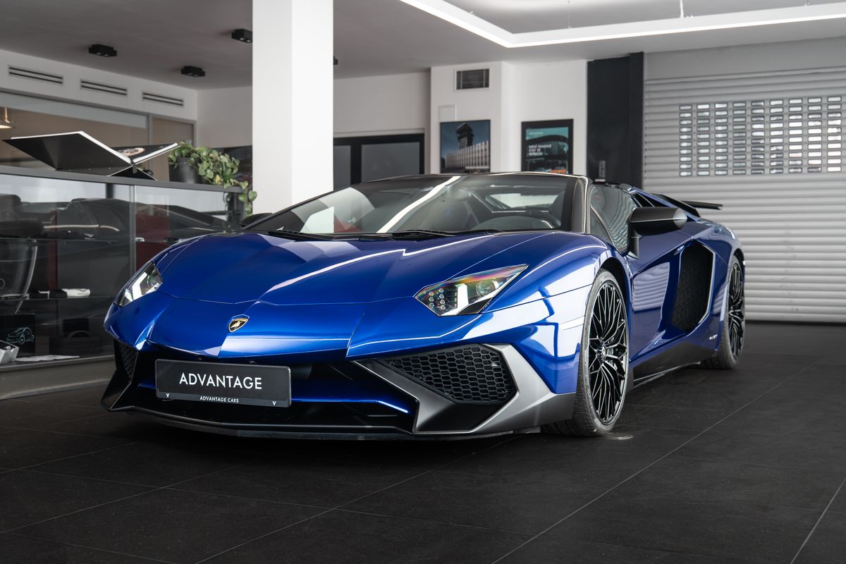 Lamborghini Aventador LP750-4 SV Roadster 1/599