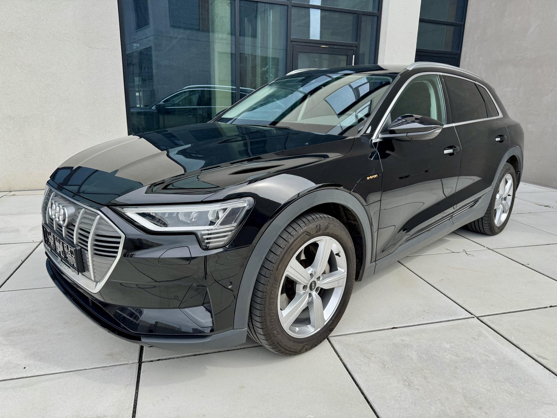 Audi e-tron 50 QUATTRO BUSSINES 1 Majitel