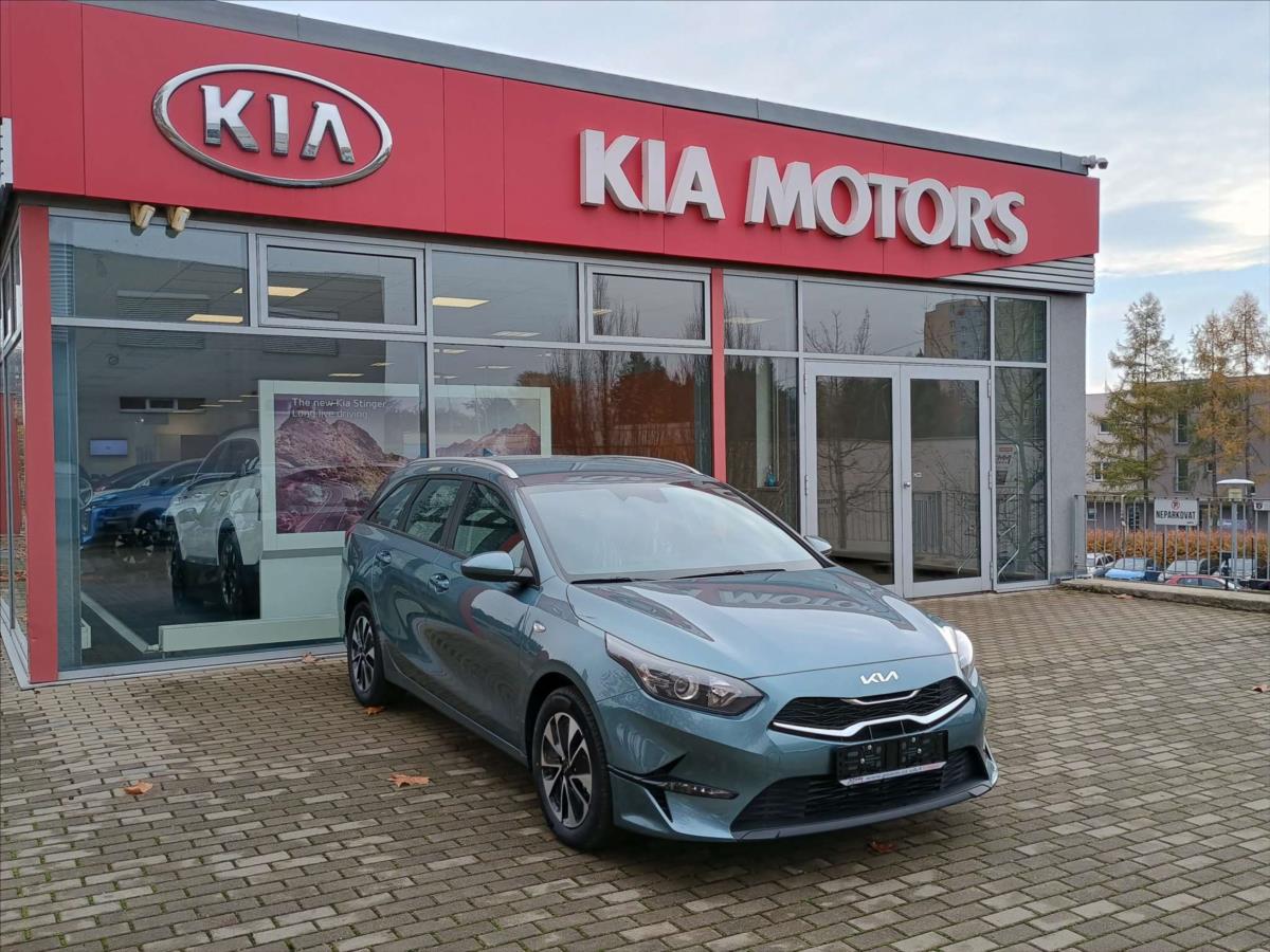 Kia Ceed 1,5 T-GDi GPF 7DCT SPIN  AKCE