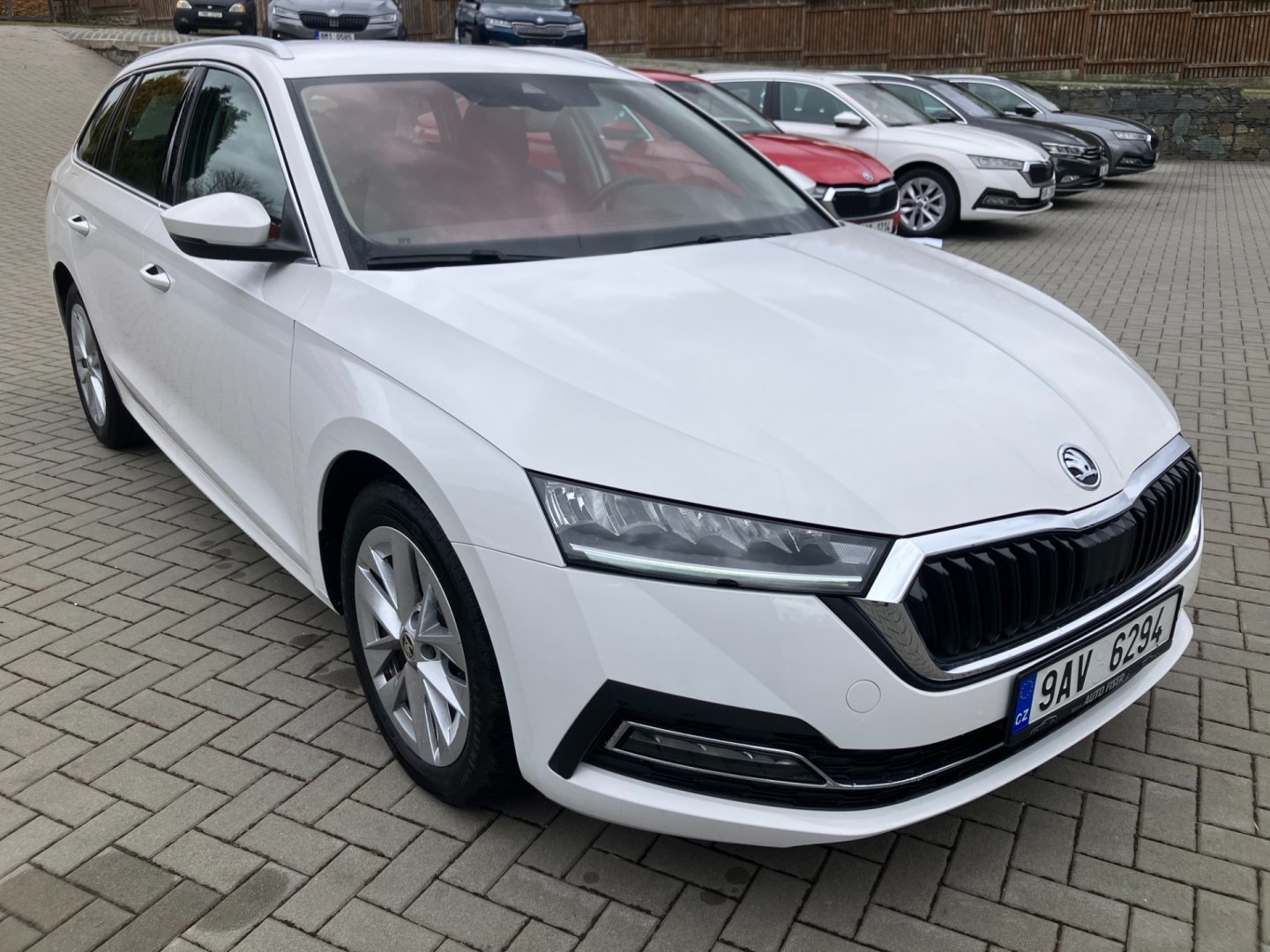 Škoda Octavia 2.0TDI STYLE EL.TZ NOVÉ CZ