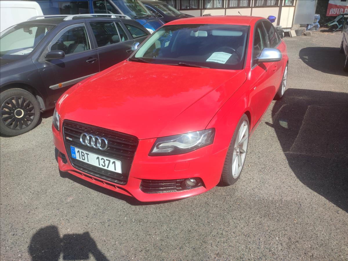 Audi A4 1,8 i  Krásný vůz v perfektním