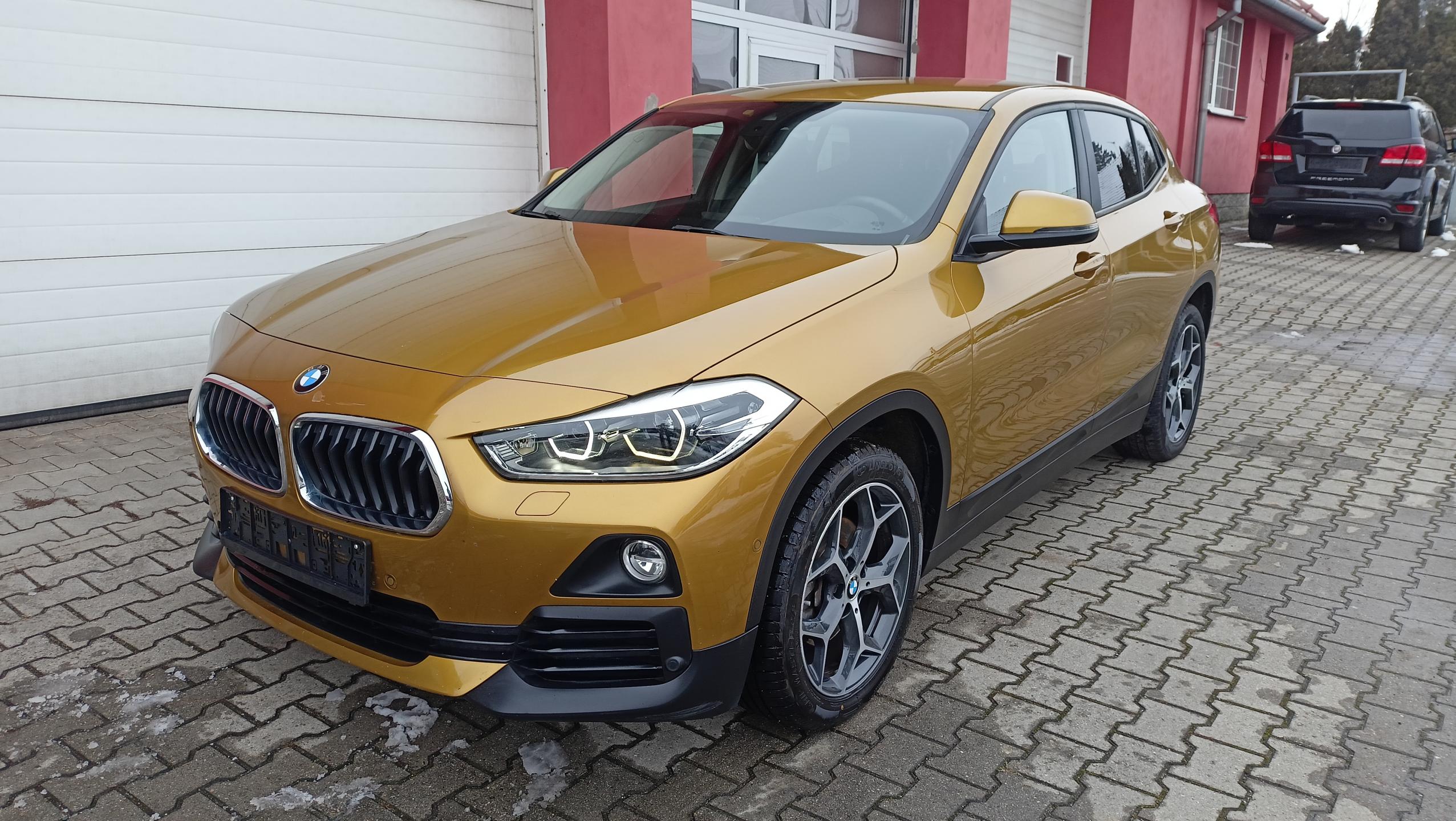 BMW X2 X drive navi výhřev tažné