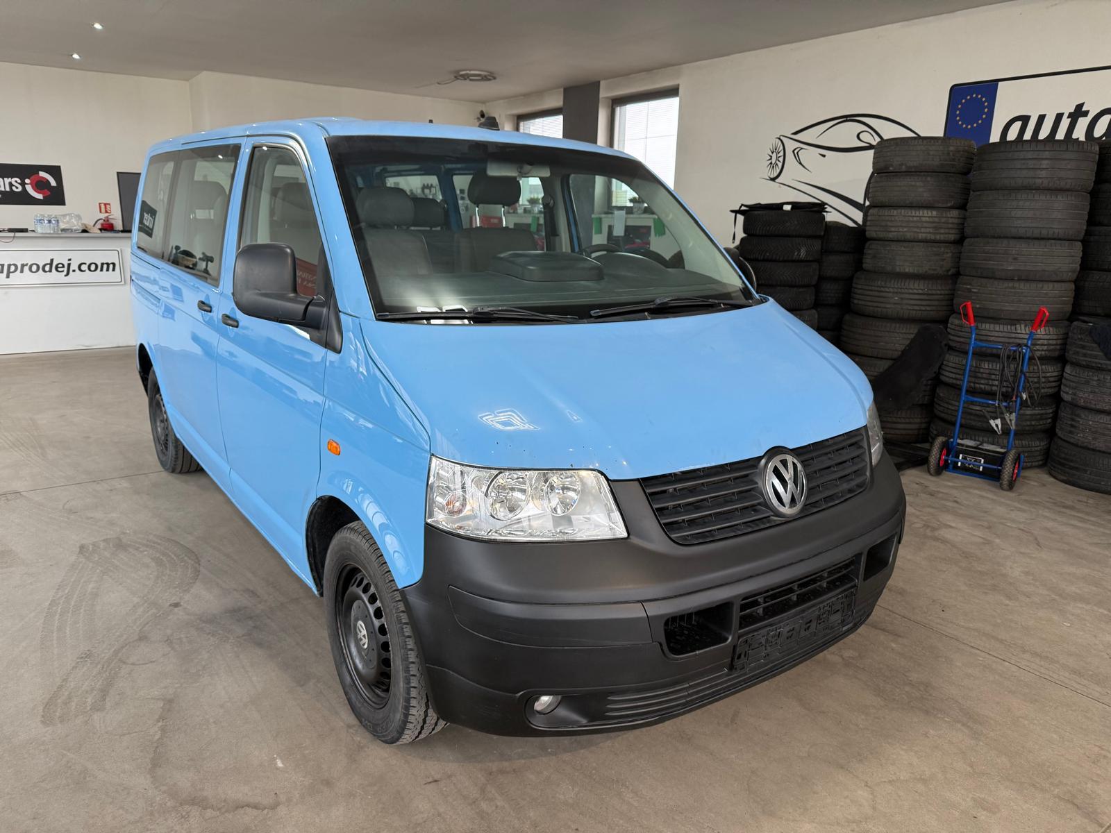 Volkswagen Transporter 4X4, KLIMA, TAŽNÝ, 9-MÍST