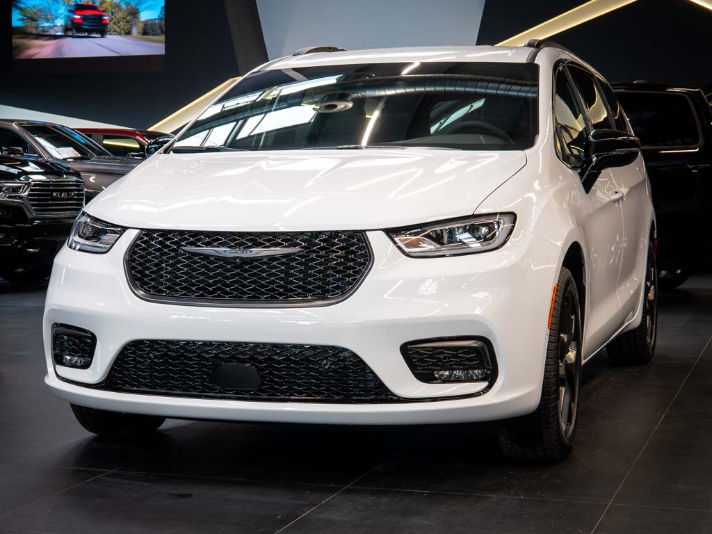 Chrysler Pacifica 3.6 Select AWD, 360 Cam 2x LCD