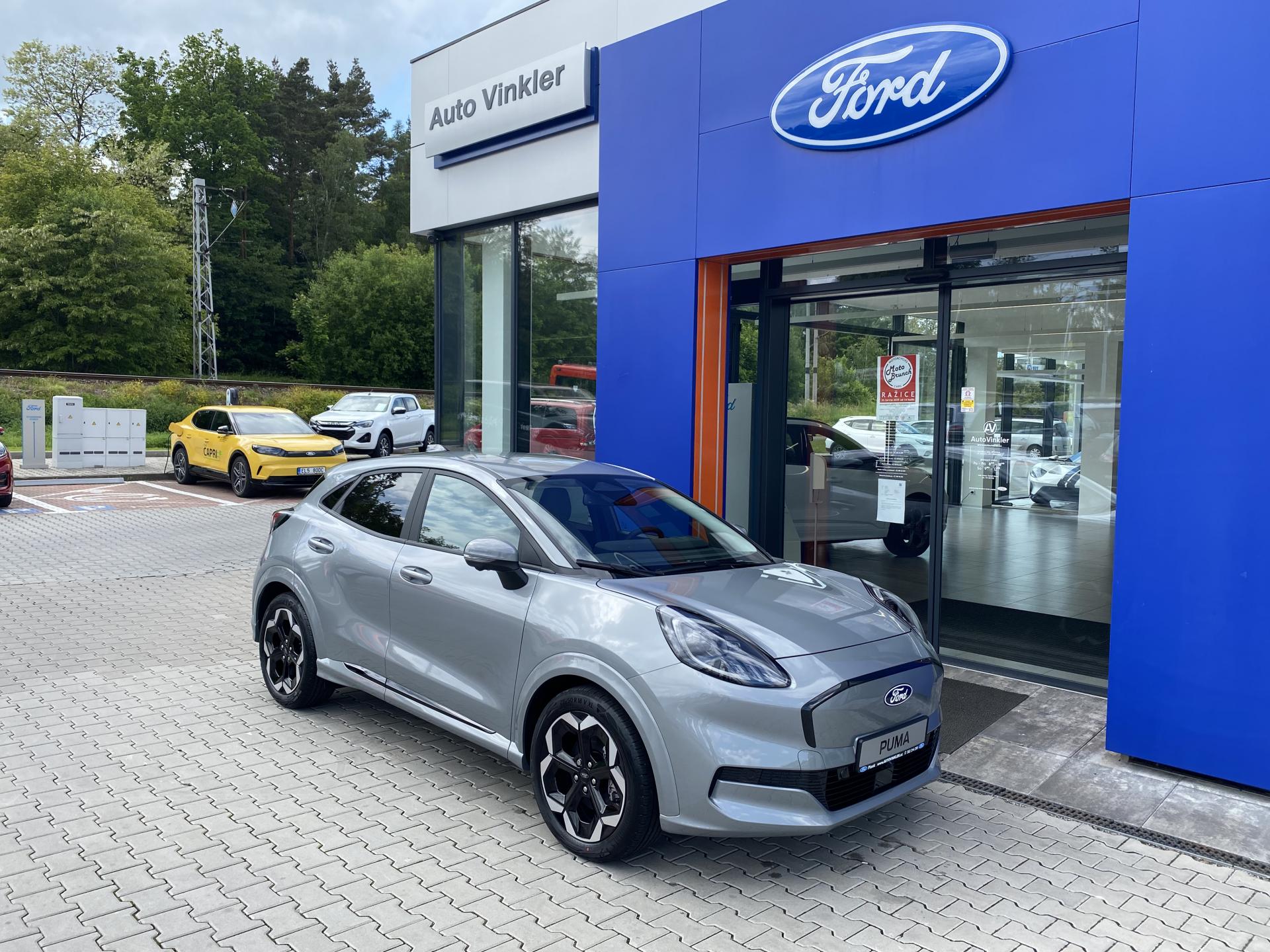 Ford Puma 43kWh dojezd 123kW PREMIUM