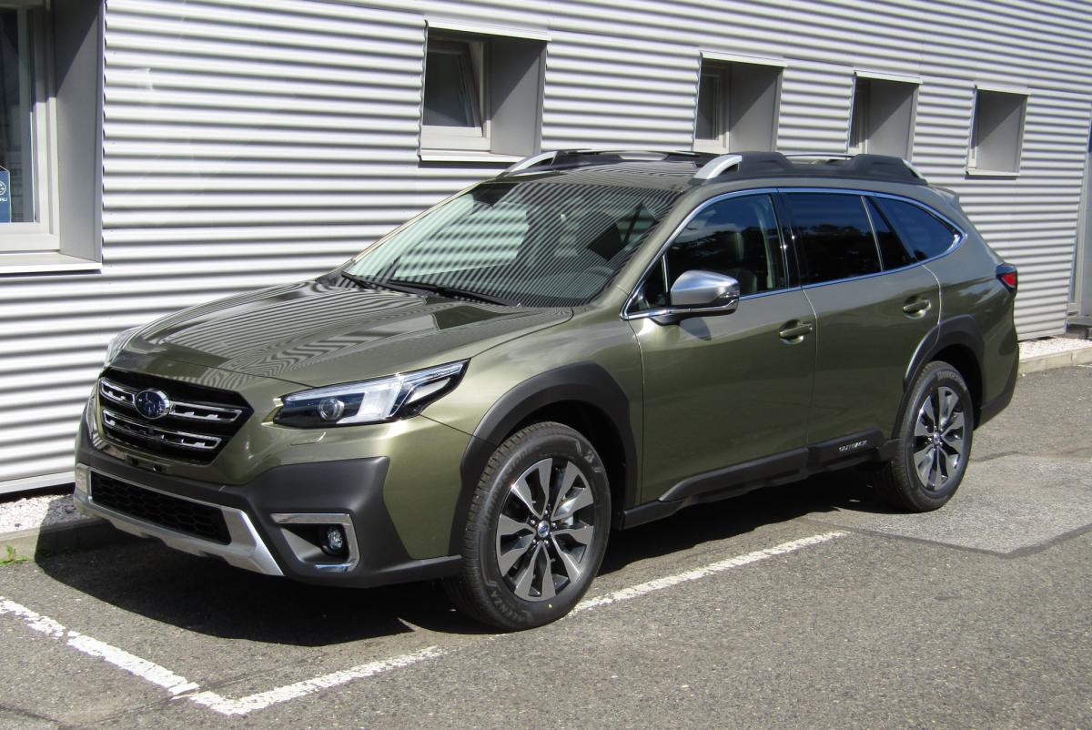 Subaru Outback 2,5i TOURING  MY25.5
