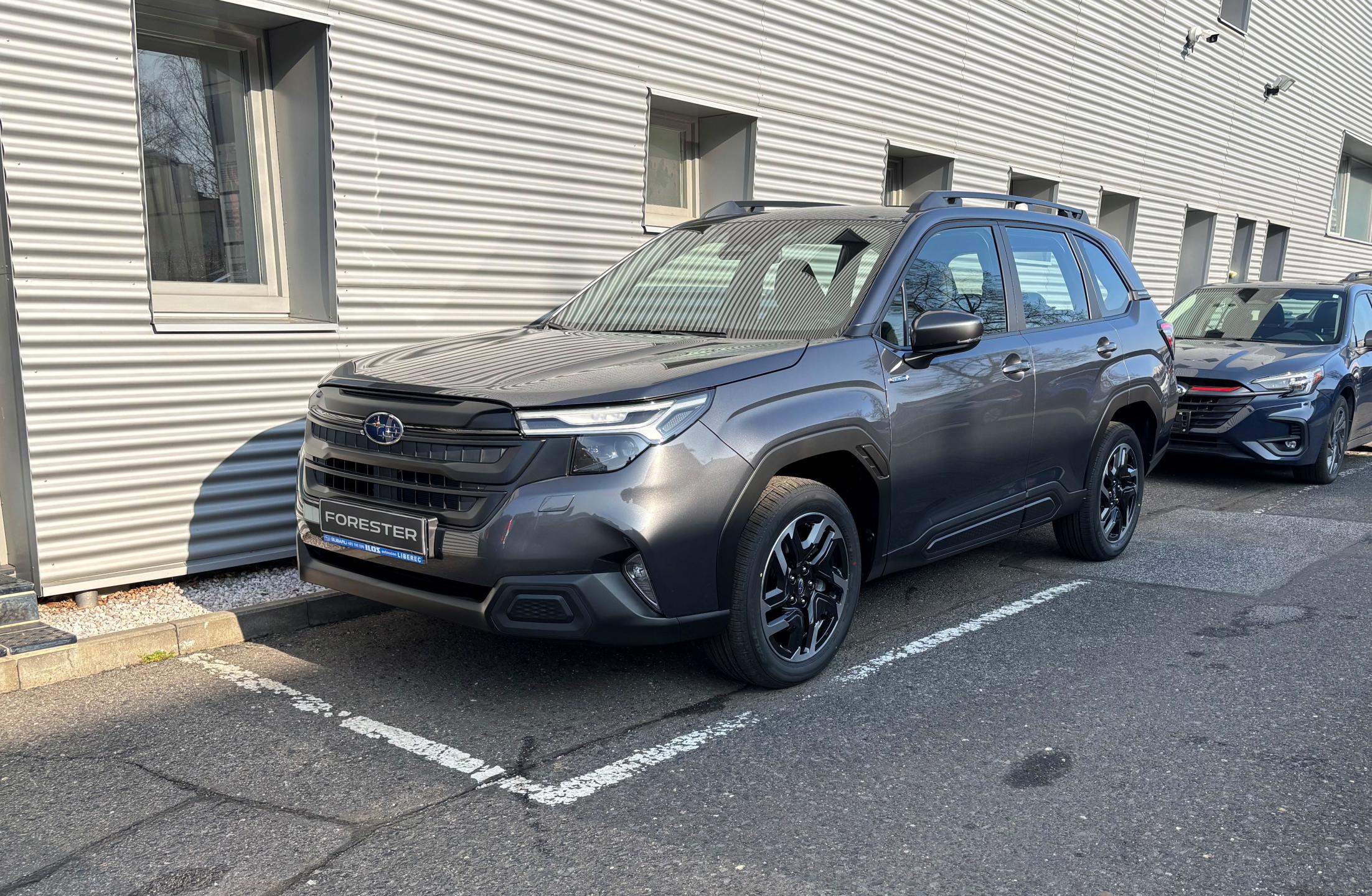 Subaru Forester NOVÝ FORESTER 2,0i COM. NAVI
