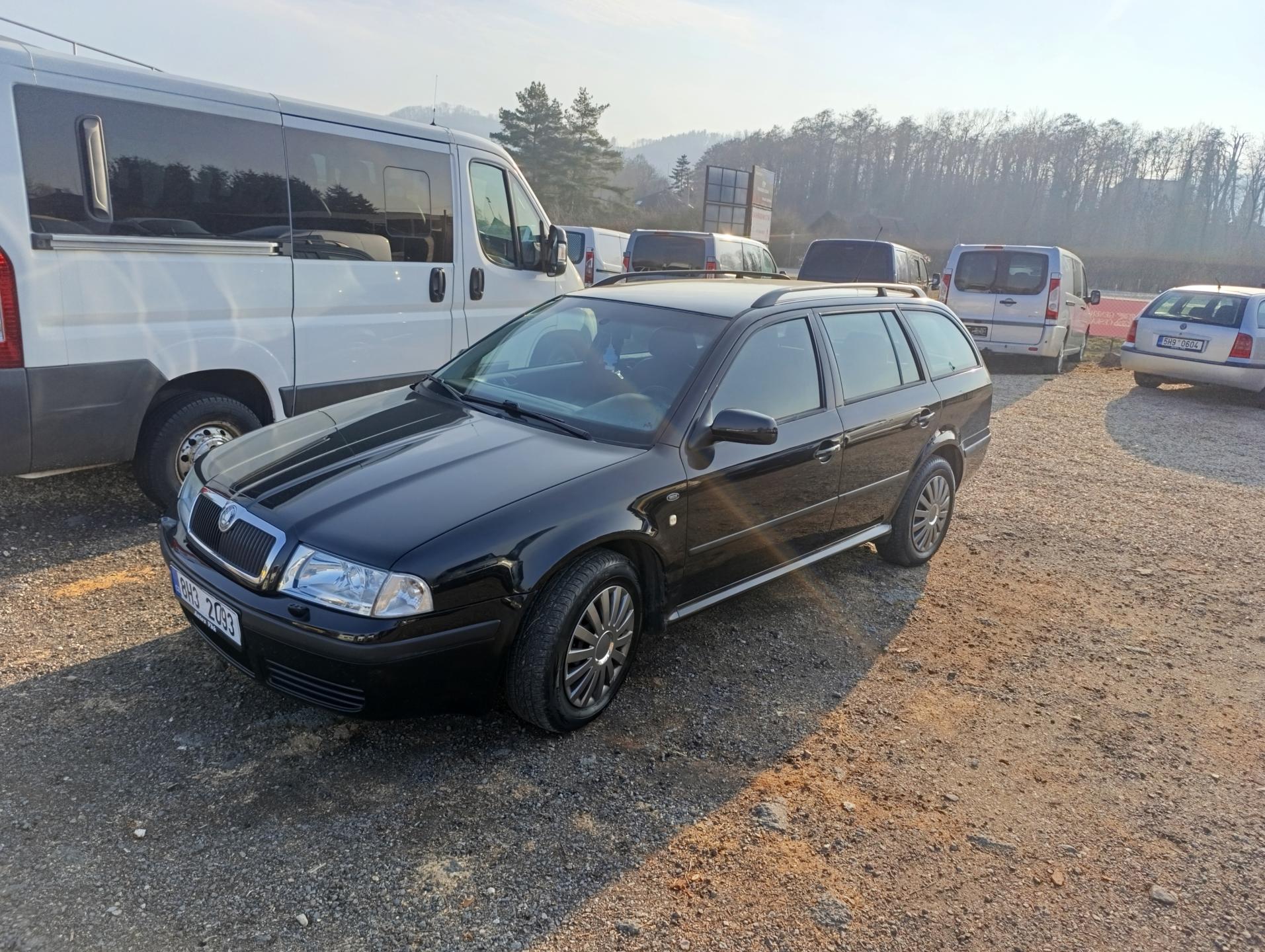 Škoda Octavia 2.0 MPi combi tažné 