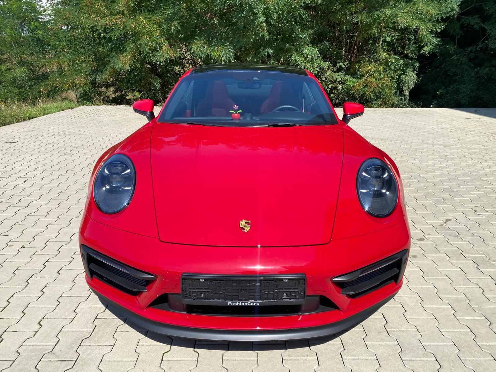 Porsche 911 GTS RED/RED LIFT-PANO-MAX