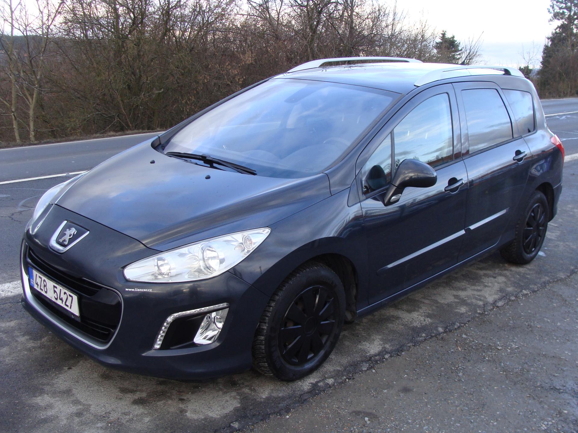 Peugeot 308 1.6 HDi, 68 kW, panorama,klima