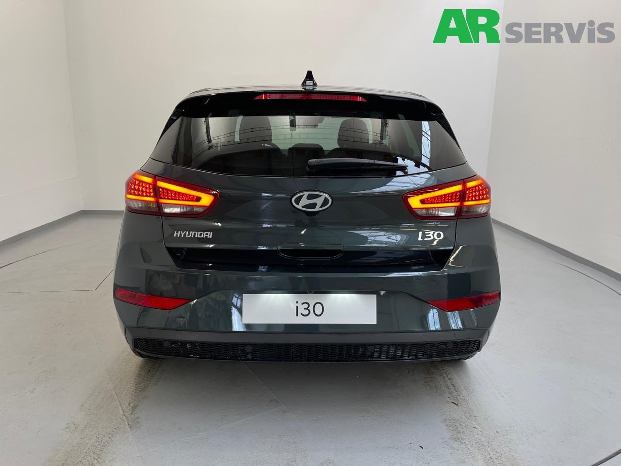 Hyundai i30 1,5I Family 