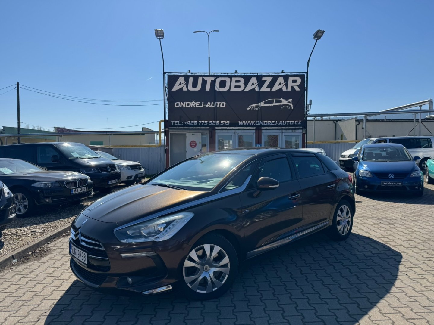 Citroën DS5 (2013) HYBRID 2,0D 120 KW STK - detail fotky 1