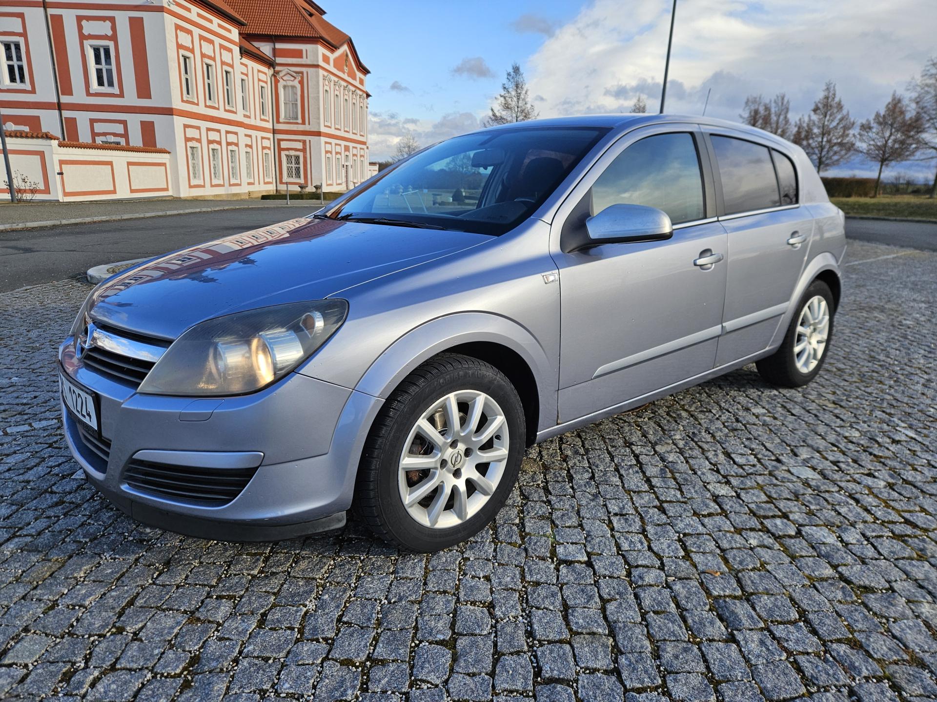 Opel Astra 1.6 16v PĚKNÝ STAV,  SPLÁTKY 