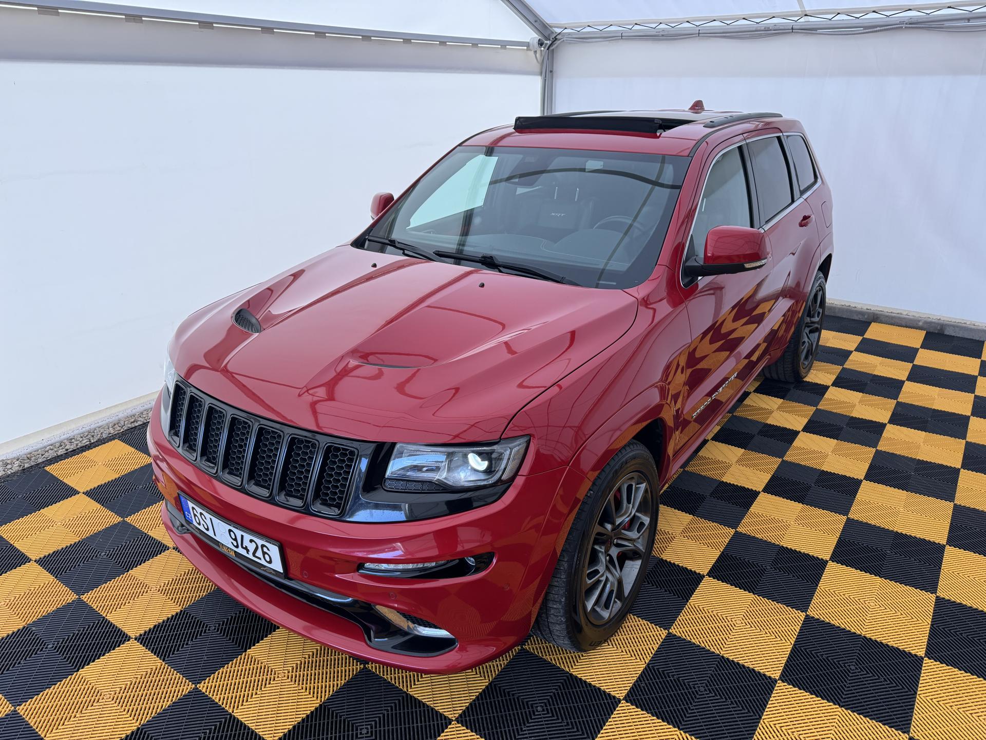 Jeep Grand Cherokee 6.4*SRT*344kw* - detail fotky 1