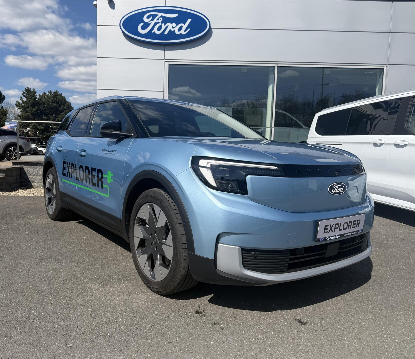 Ford Explorer Premium, SUV, 77 kWh prodlouže