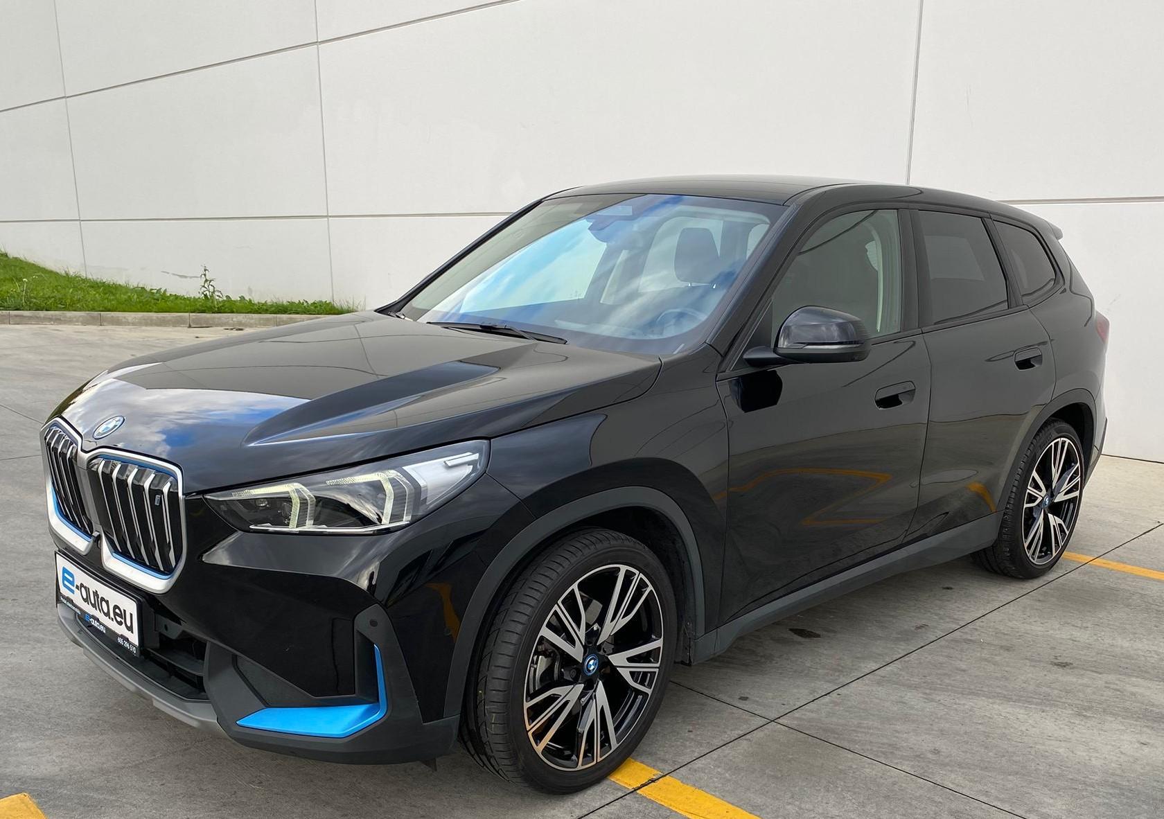 BMW iX1 SPORT 30, + zimní sada kol