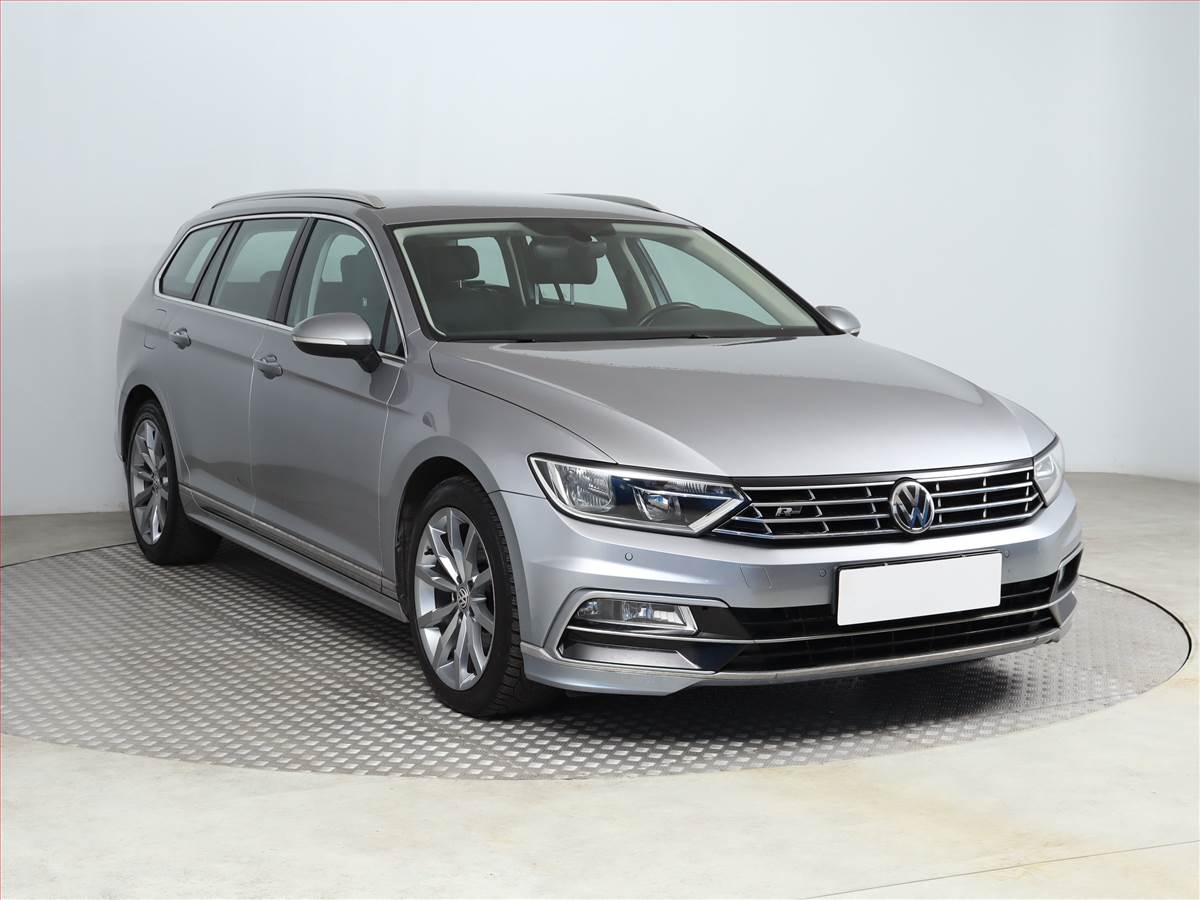 Volkswagen Passat R-Line 2.0 TDI, Automat, Kůže