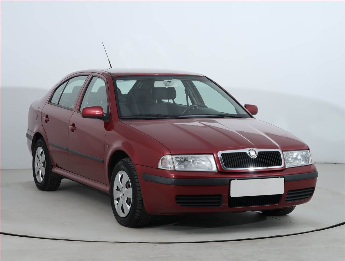 Škoda Octavia 1.6, nová STK, Tažné