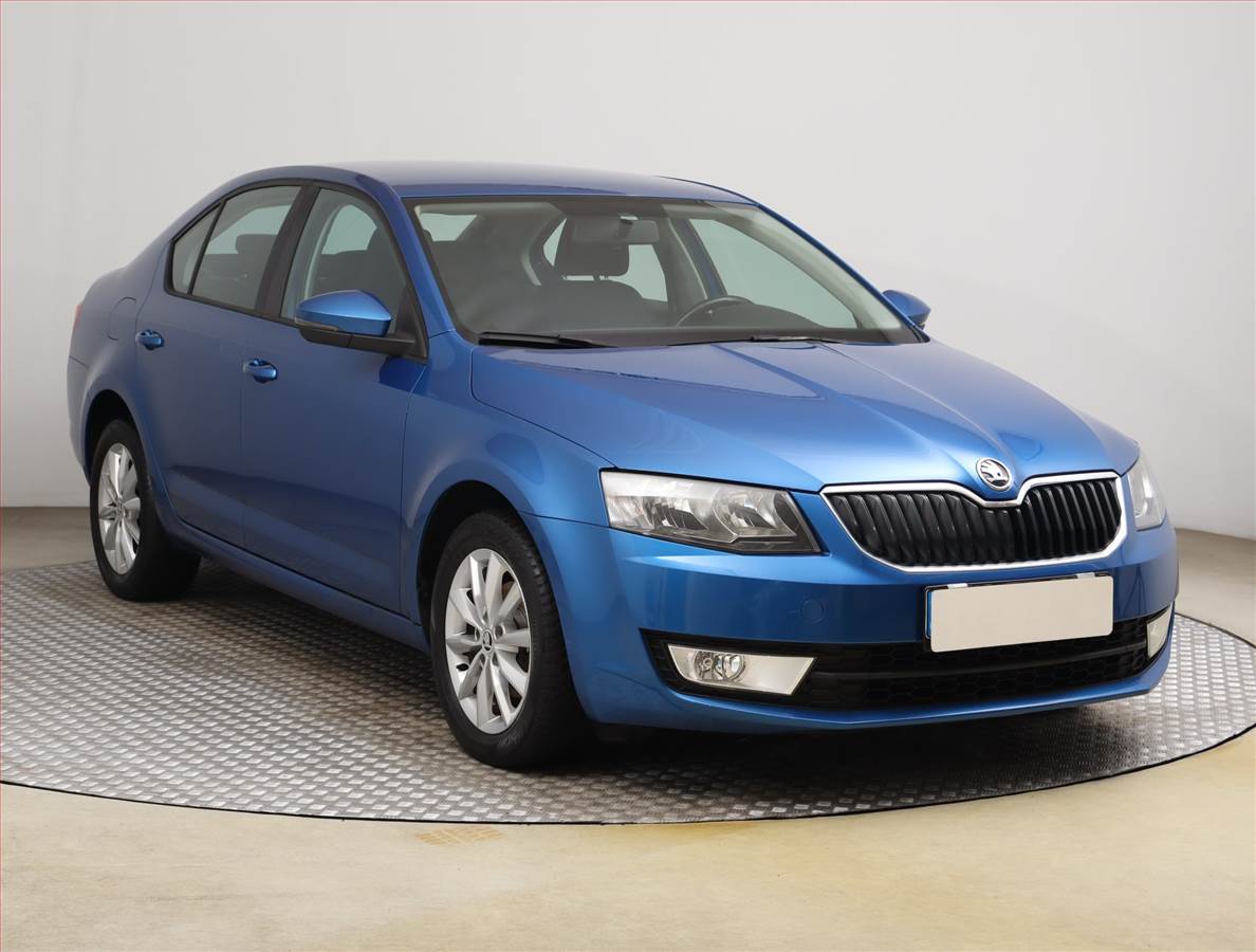 Škoda Octavia 1.6 TDI, Serv.kniha, Tempomat