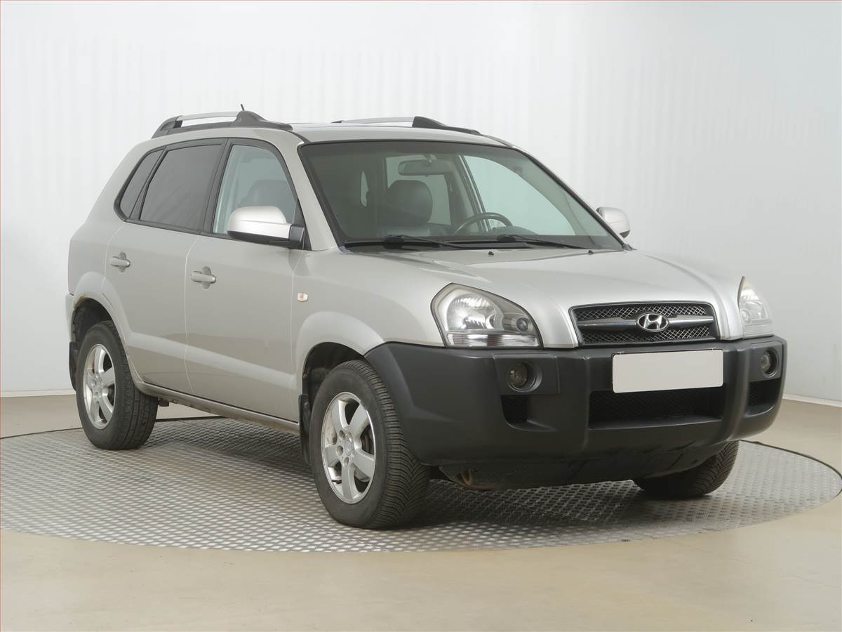 Hyundai Tucson 2.0 CRDi, Automat, po STK