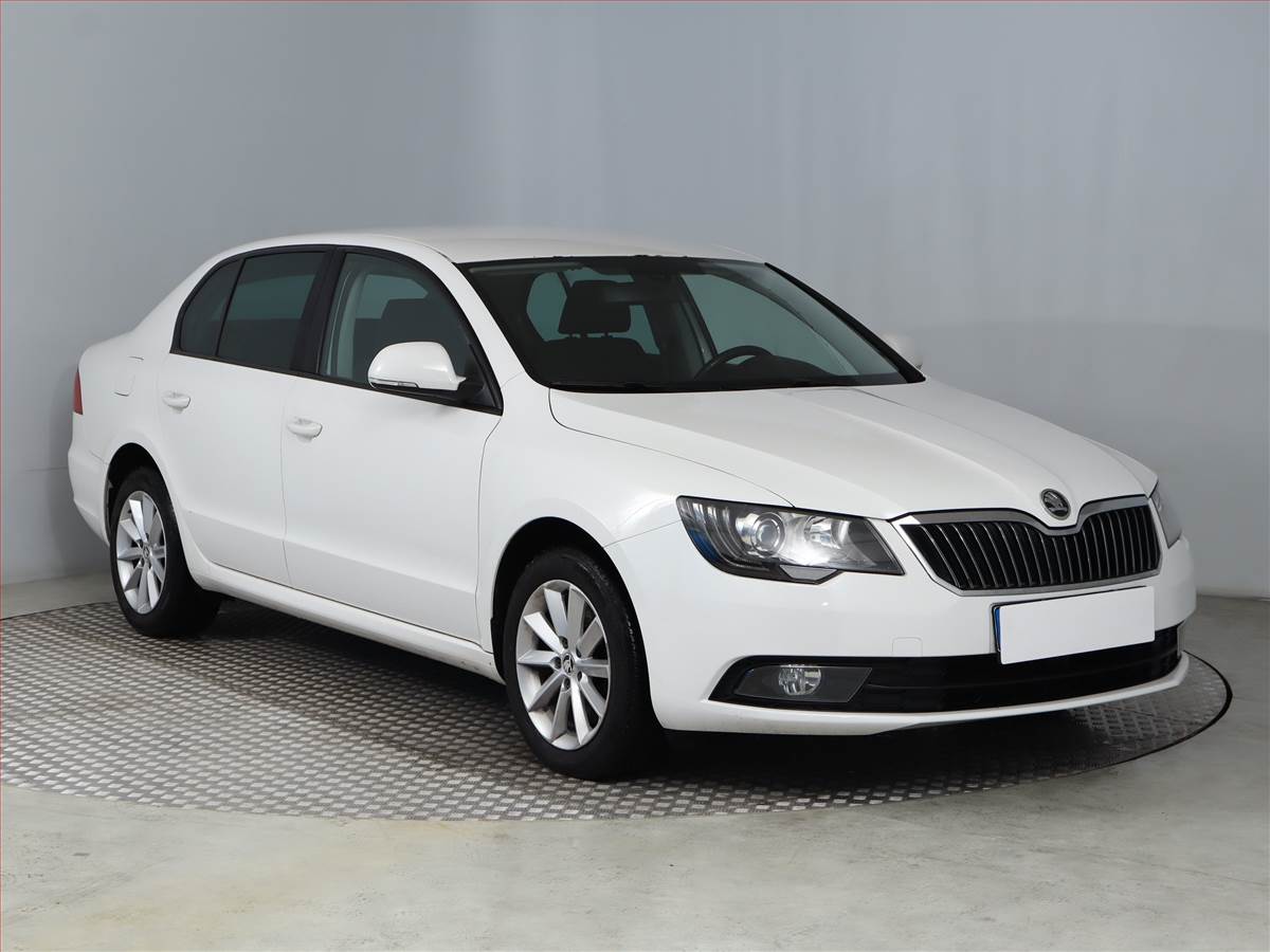 Škoda Superb 1.4 TSI, ČR,1.maj, Xenony