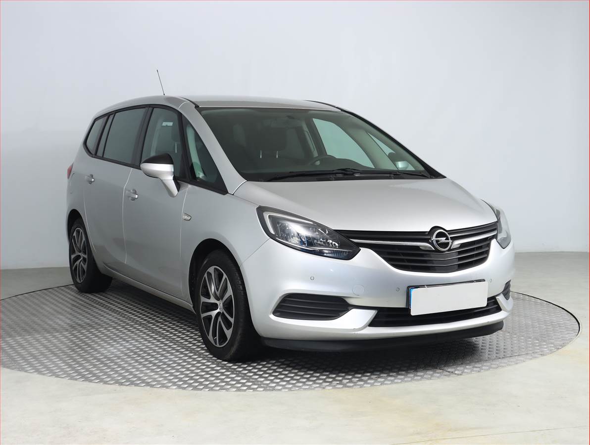 Opel Zafira (2018) 1.6 CDTI, Navi, Tempomat - detail fotky 1