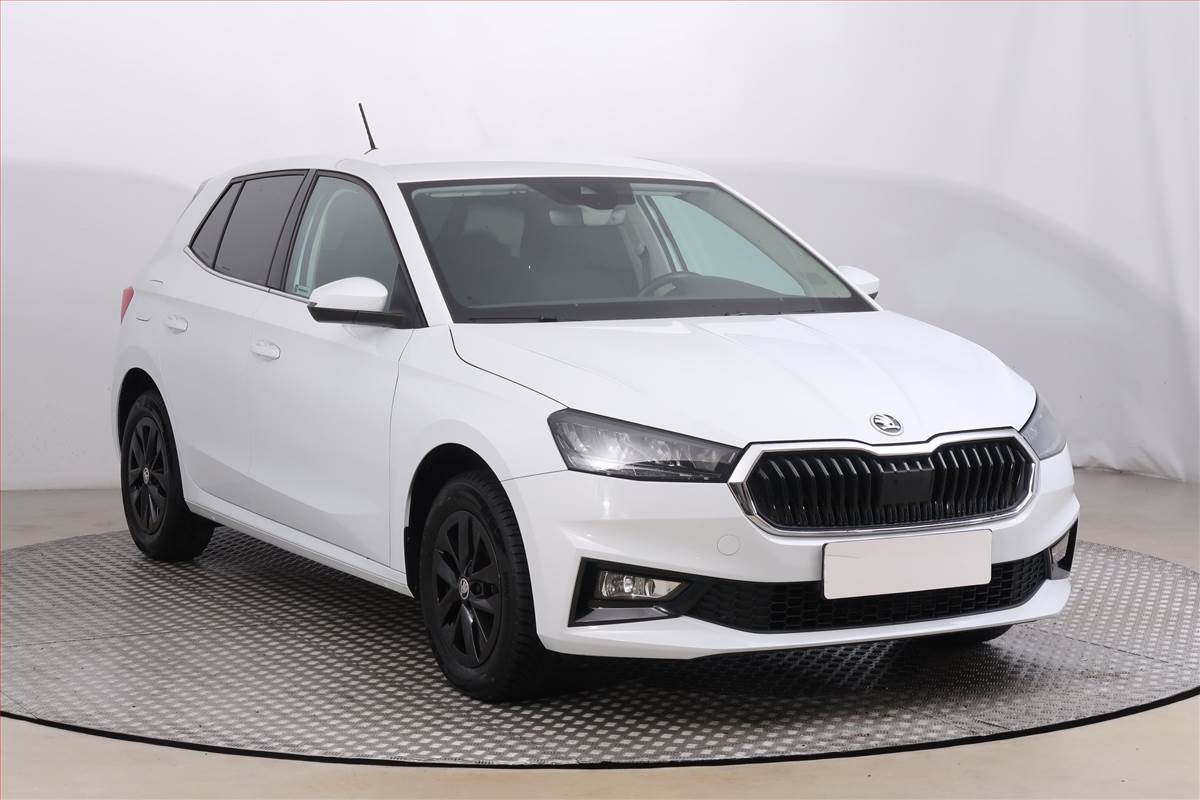 Škoda Fabia 1.0 TSI, ČR,1.maj, Serv.kniha