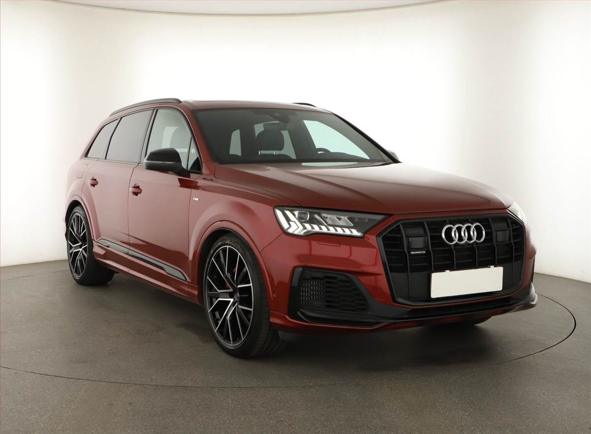 Audi Q7 55 TFSI, DPH, S-Line, tažné
