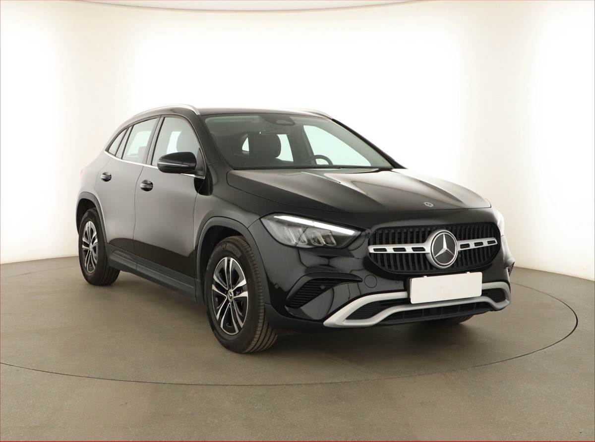 Mercedes-Benz GLA 200 d