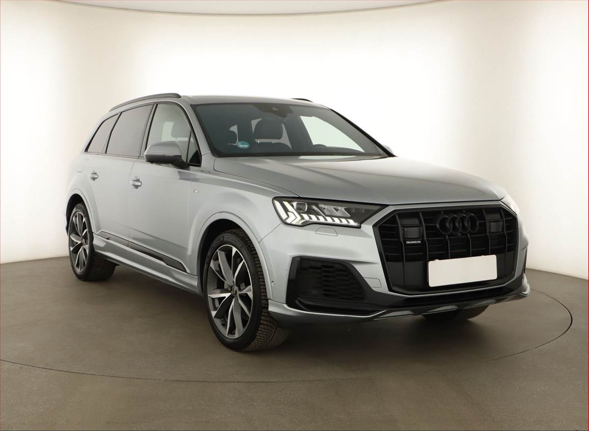 Audi Q7 55 TFSI, ČR, 1.Majitel, DPH