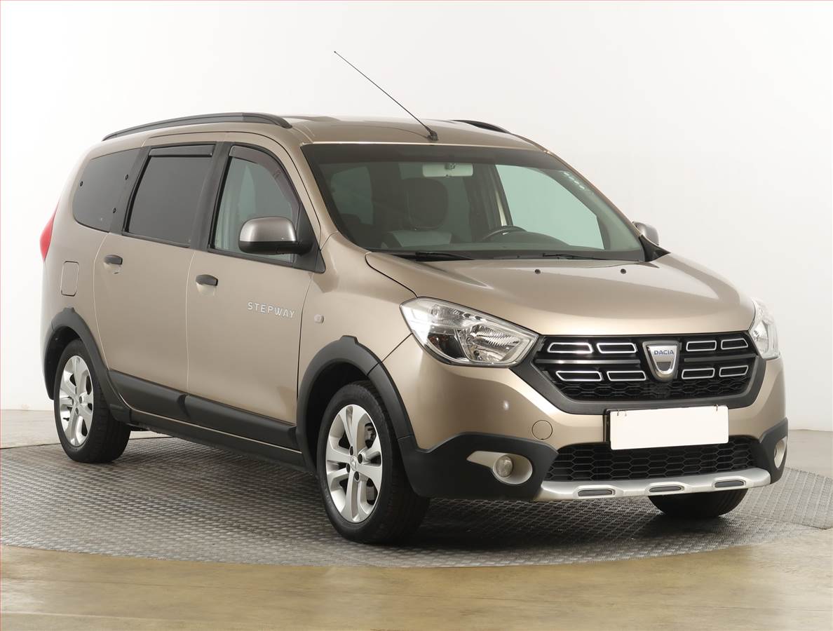 Dacia Lodgy Stepway 1.3 TCe, 7 míst