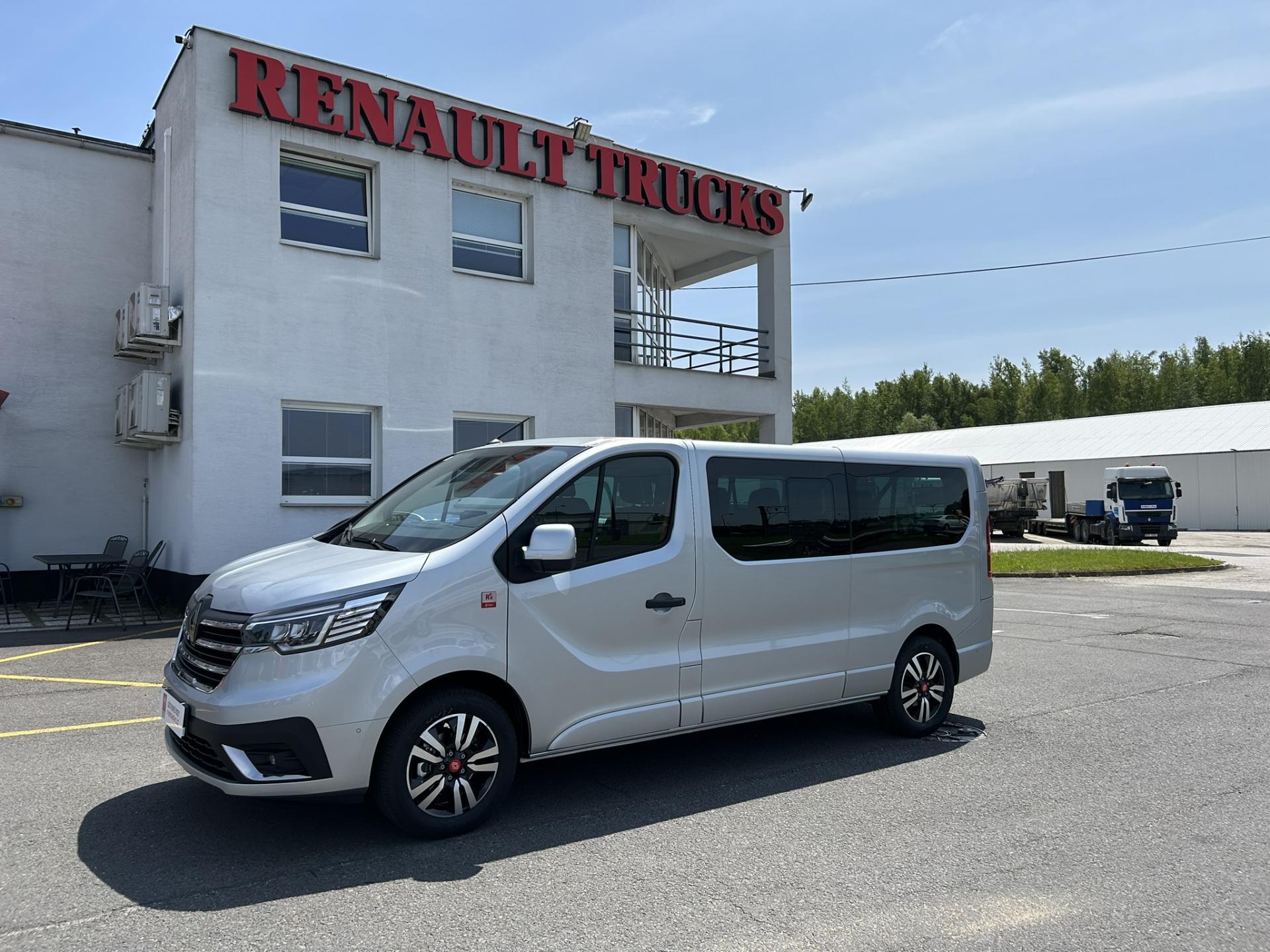 Renault Trafic COMBI L2H1 170k AT9 RED 8 MÍST