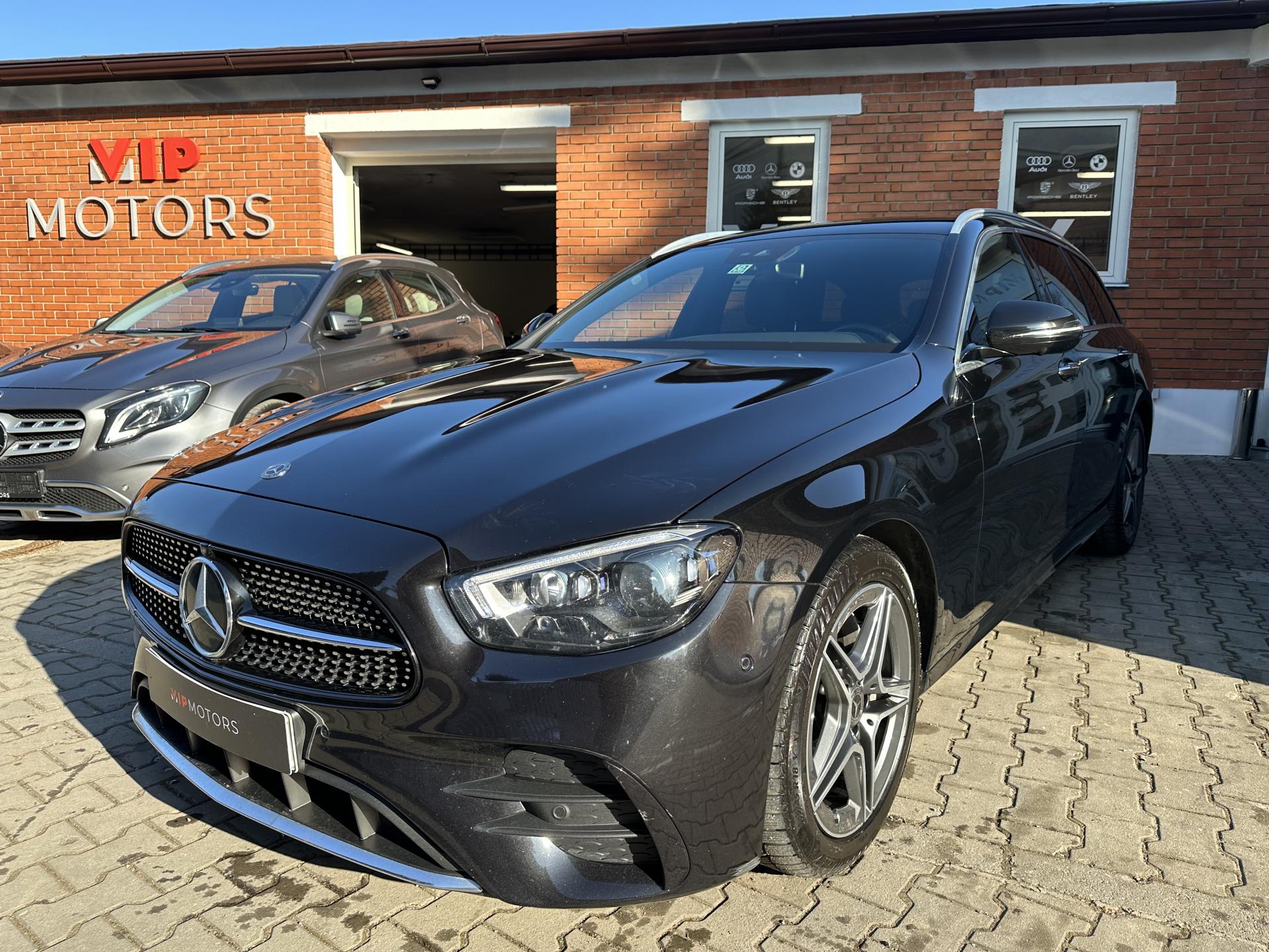 Mercedes-Benz Třídy E E220d-4M-AMG-ČR - detail fotky 1