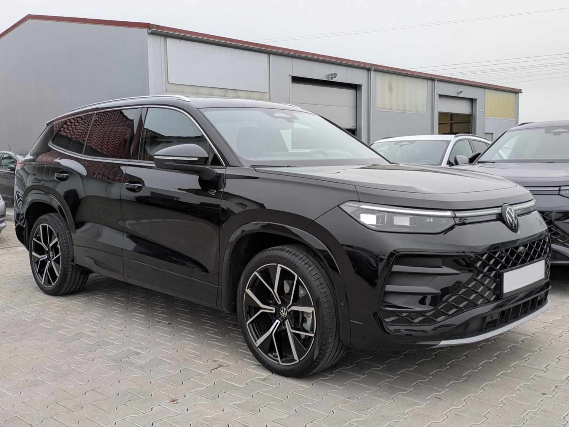 Volkswagen Tayron TDI 4M R-Line Plná výbava 7 mí