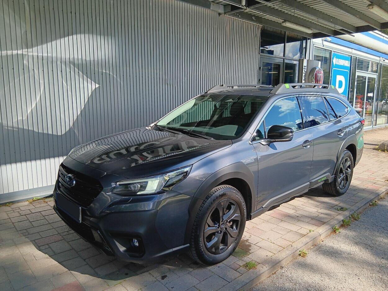 Subaru Outback 2.5i 4WD Field