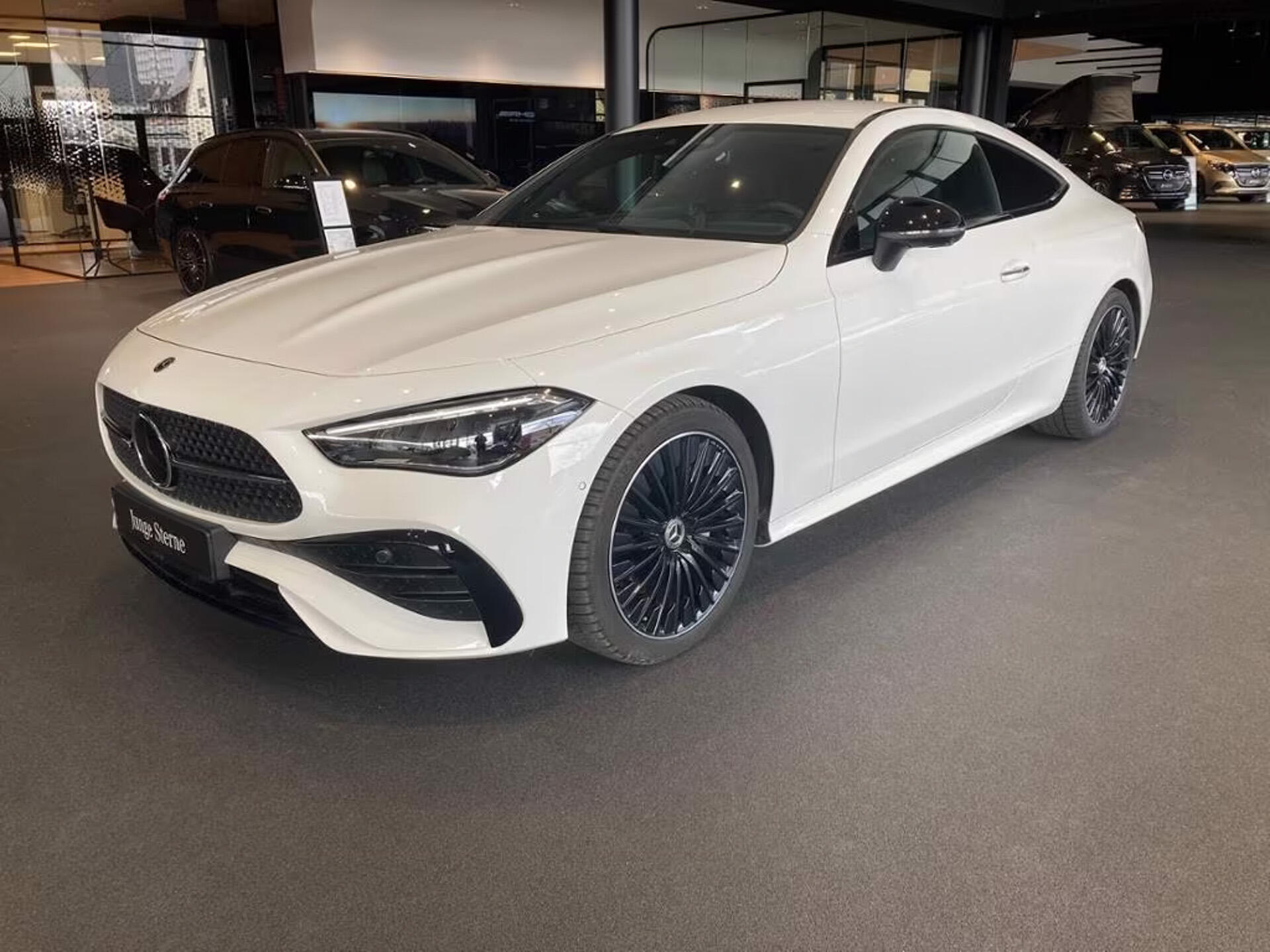 Mercedes-Benz CLE 300 4M AMG 360 DISTRONIC Night