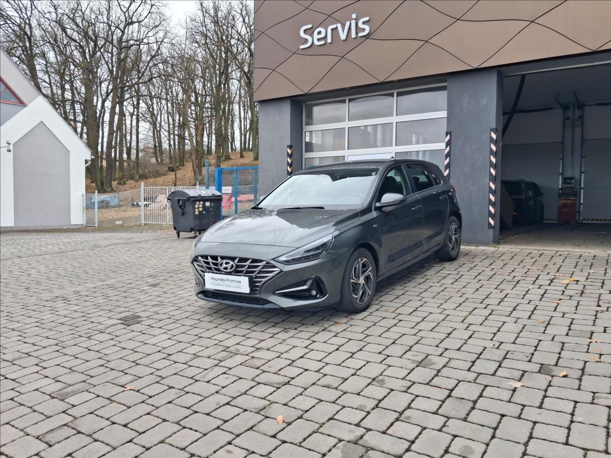 Hyundai i30 1,5 T-GDI MHEV Family Smart