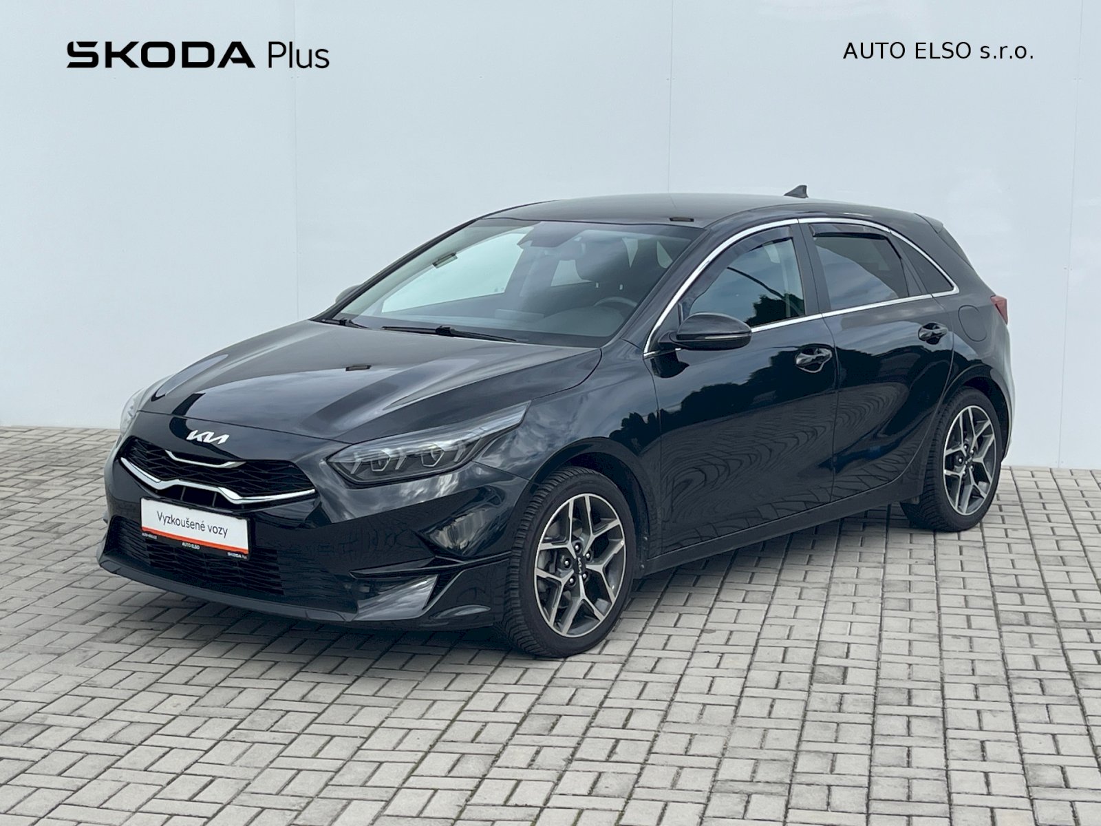 Kia Ceed (2021) 1.5 T-GDI / 118 kW TOP - detail fotky 1