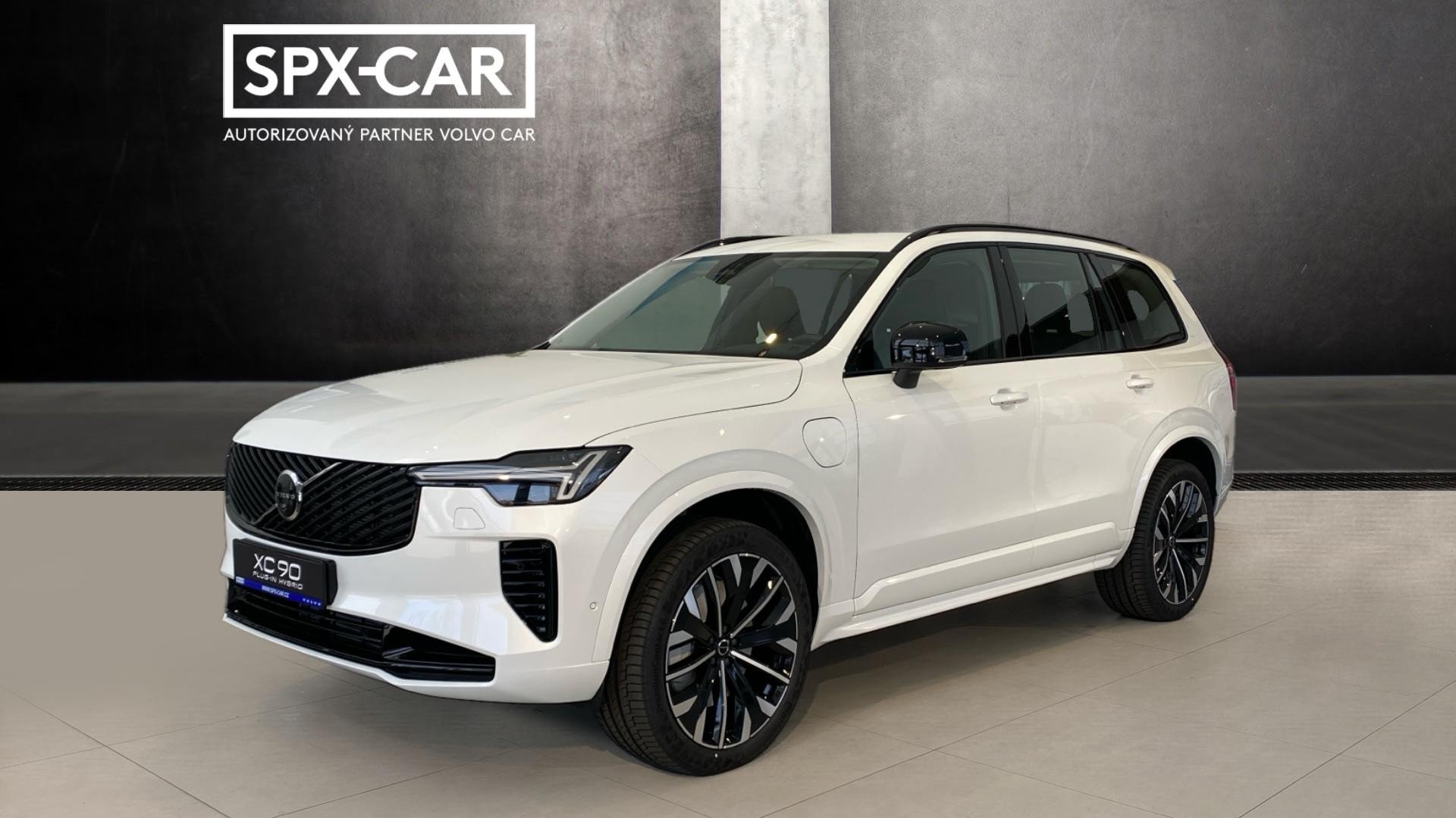 Volvo XC90 PLUS BRIGHT, B5 AWD, 184+10 kW